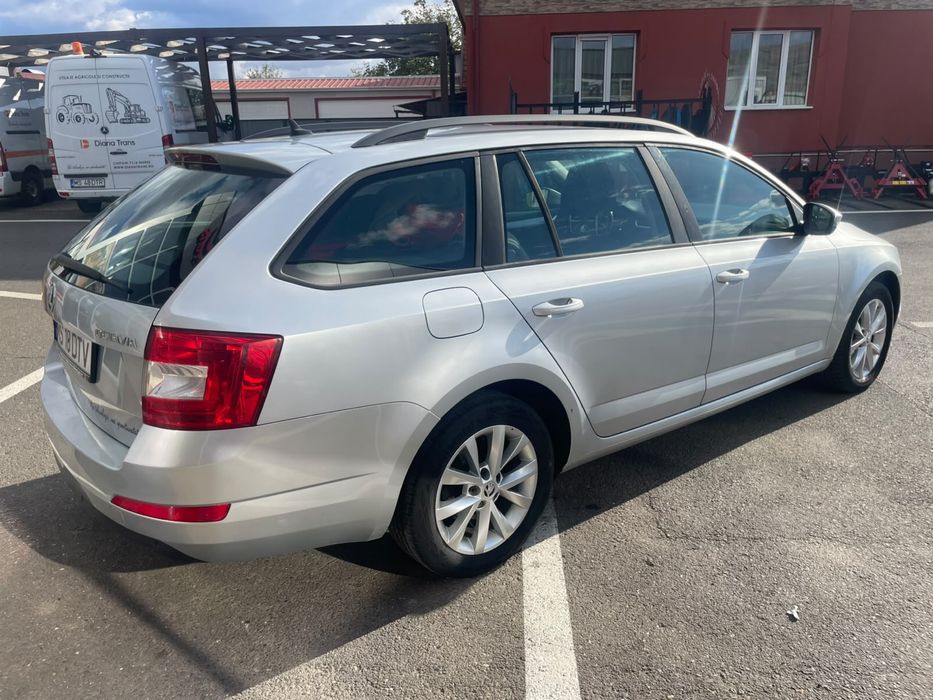SKODA Octavia 2013 — imagine 3