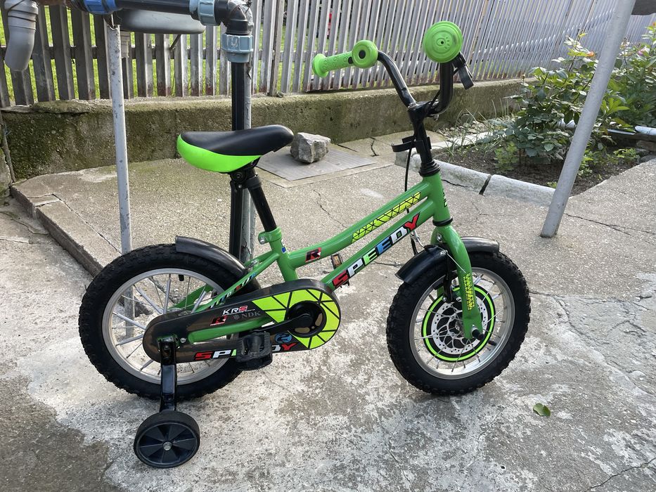 Vand bicicleta, trotineta si role