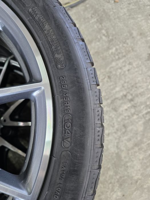 4 Броя Спорт Пакет Michelin 265/40/19 6,7mm / 295/35/19 6mm