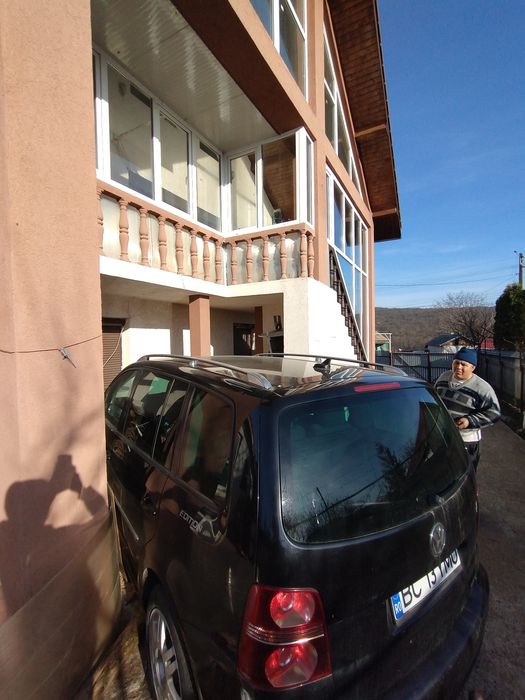 Van vw touran an 2007