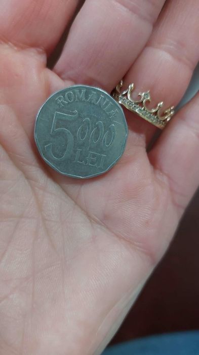Moneda 5000 lei din 2002 ca noua