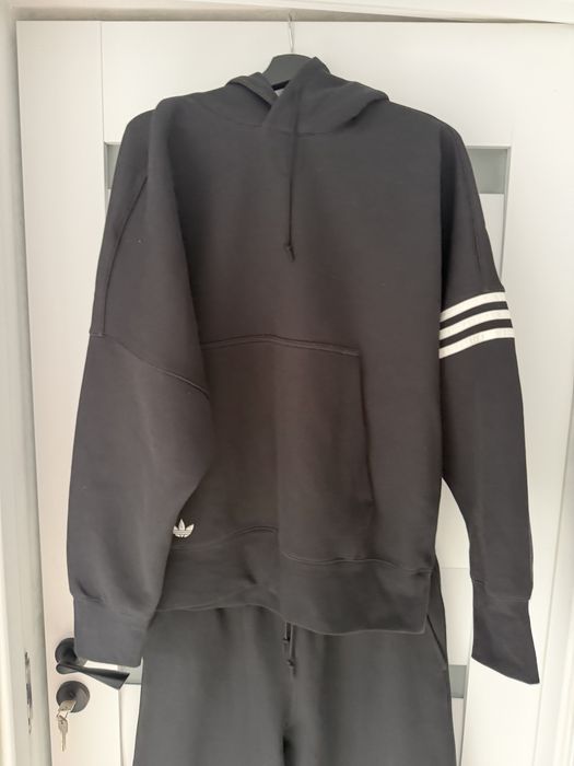 Trening adidas marimea L
