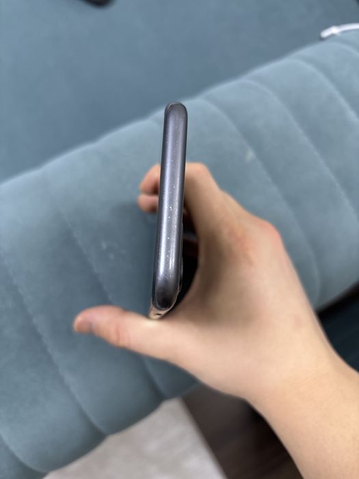 Айфон 11 с коробкой