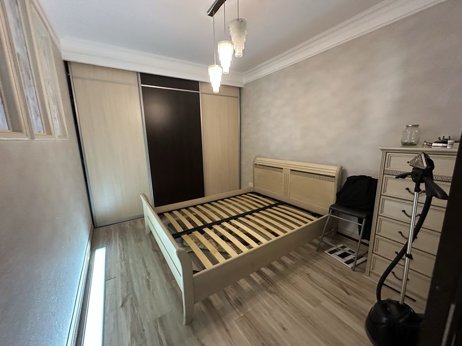 Продам 4-комнатную евро-квартиру