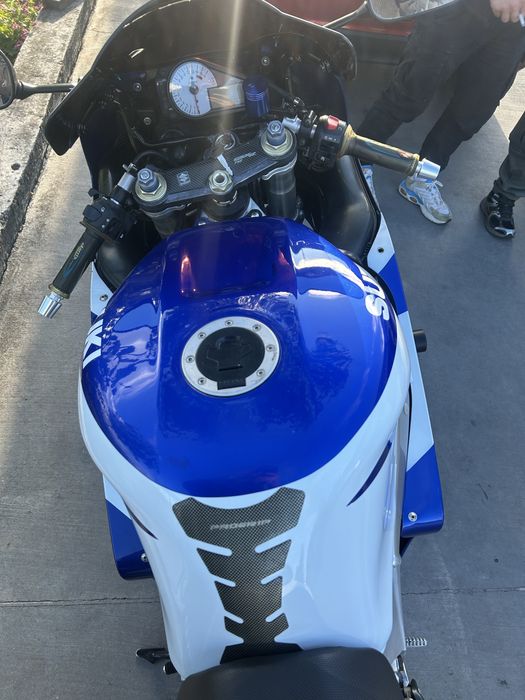 Suzuki GSX - R 750