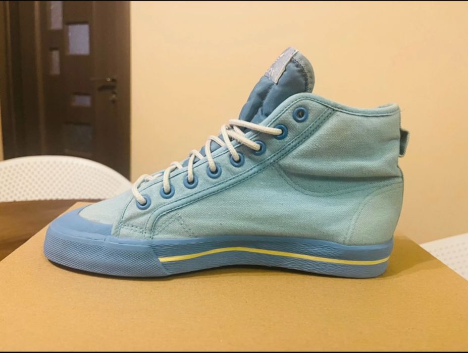 Tenisi adidas din panza