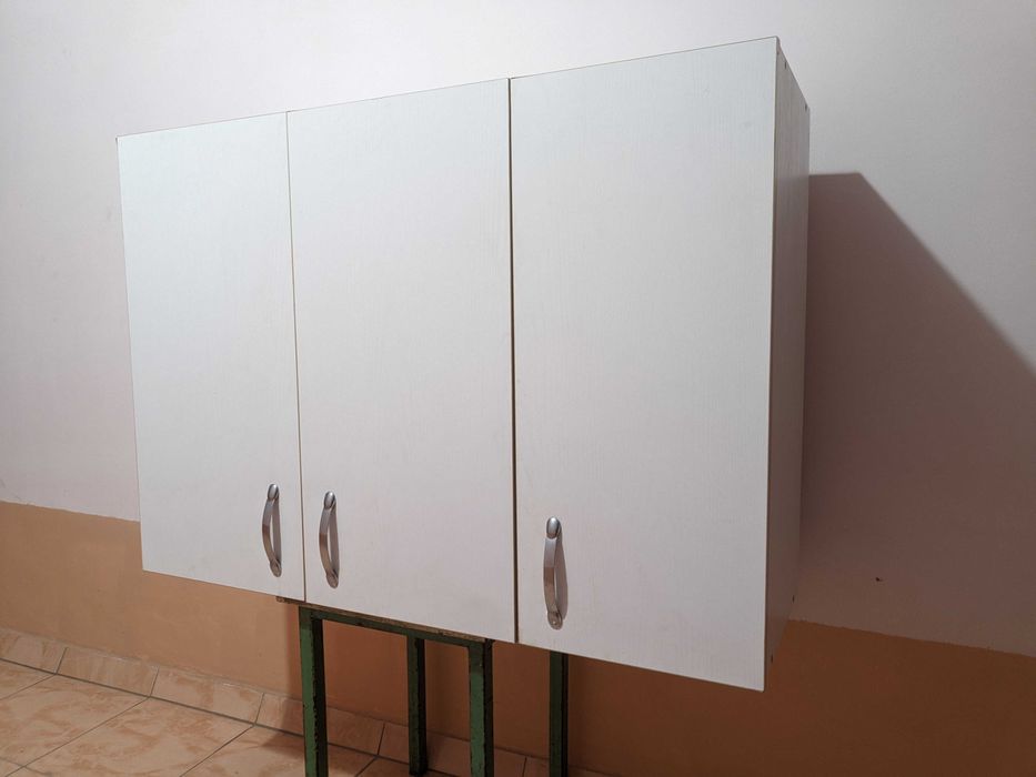 Навесной кухонный шкаф (95х32х67).