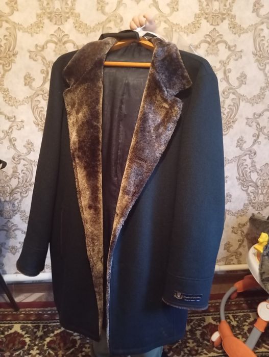 Erkaklar qishki qalin shubasi kachestvasi judayam zor