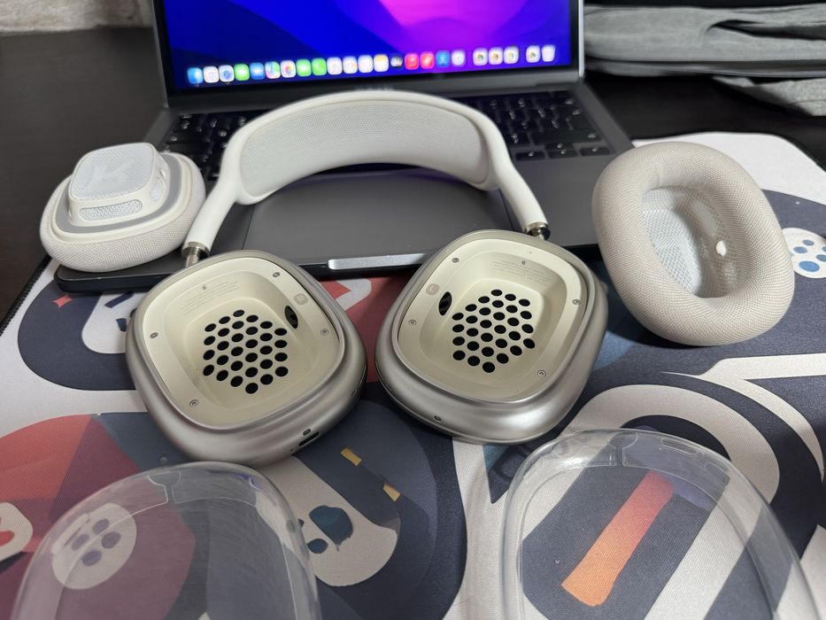 Air Pods Max USB-C Starlight