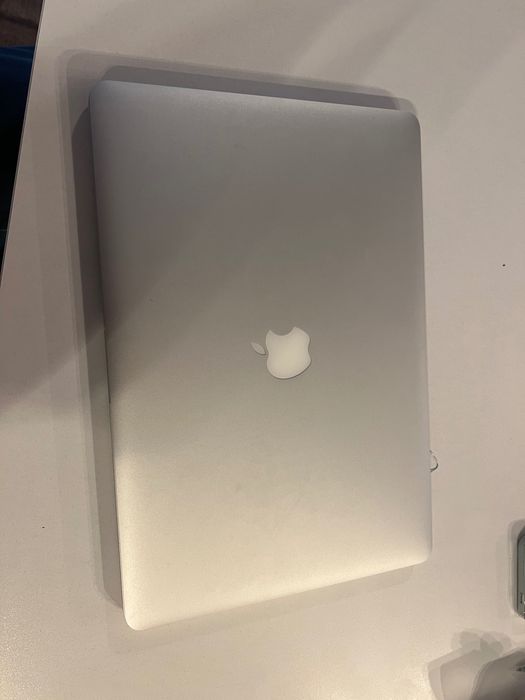 Macbook pro за 50000