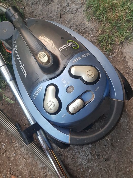 Electrolux Cylone Ultra 2300W Прахосмукачка