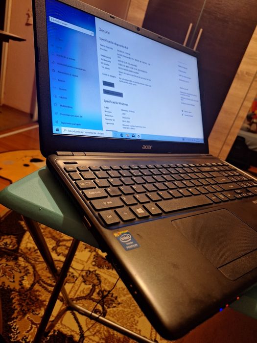 Vând laptop Acer