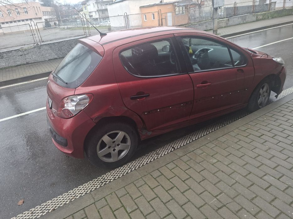 Пежо 207 на части 1.4 88коня