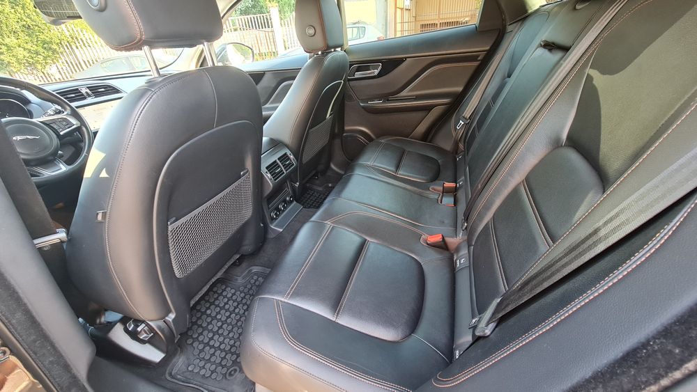 Jaguar F-Pace 2.0 Diesel  Euro 6