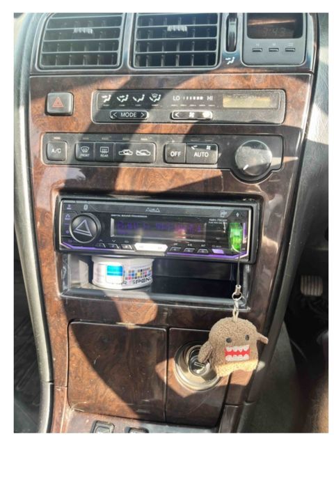 Продам автомагнитолу.