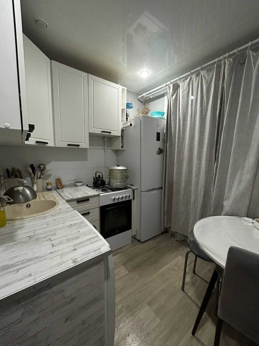 Продам трехкомнатную квартиру