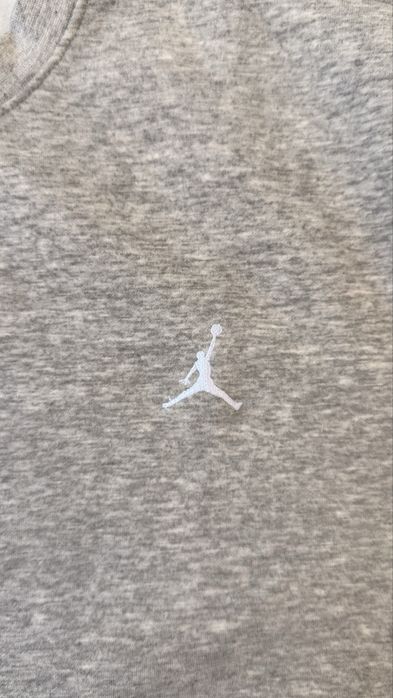 Серый свитшот Jordan