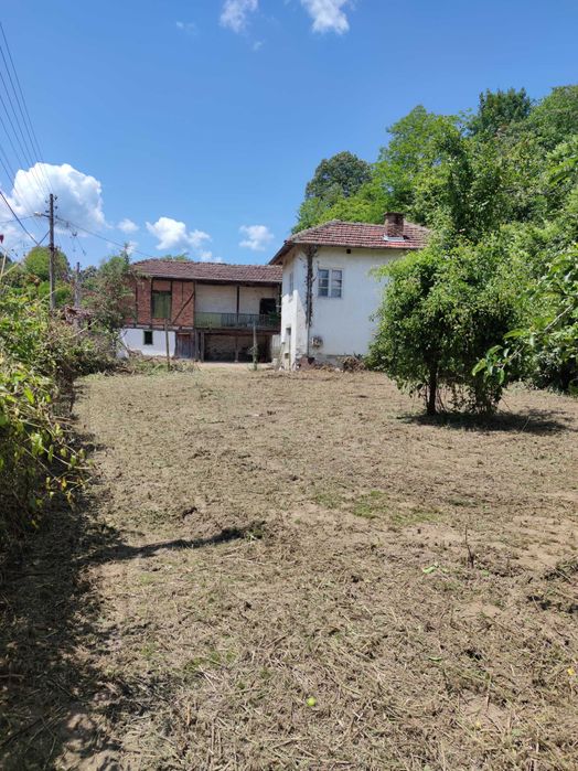 Продава къща в Етрополе, кв. Вранащица