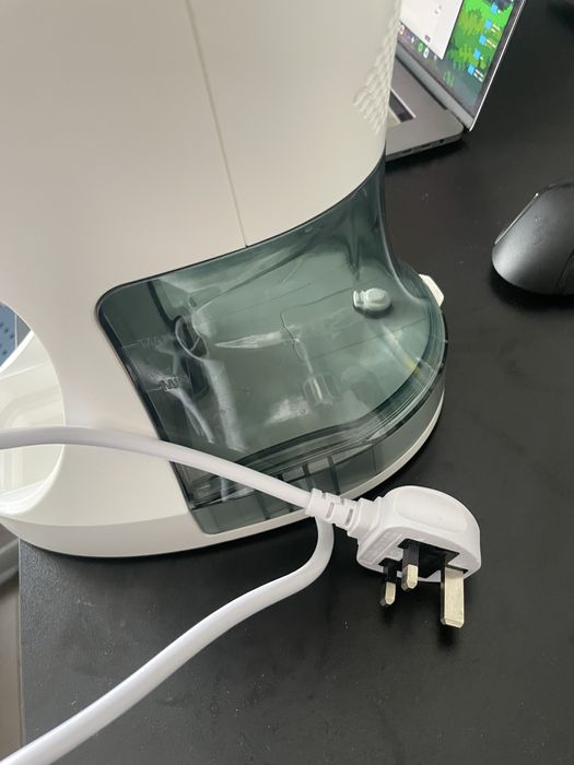 Milky plant - Машина за приготвяне на ядкови веган млека