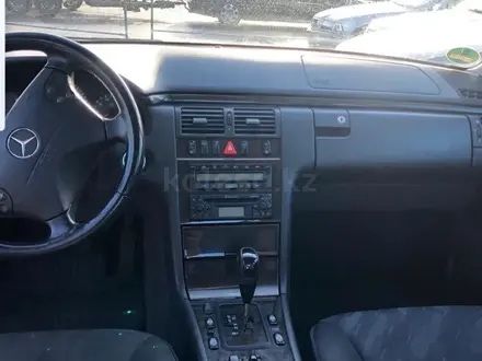 Авторазбор мерседес  210