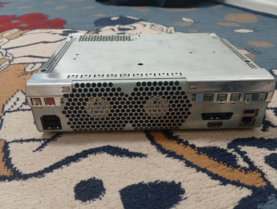 Продам Xbox 360 без пластика торг уместин