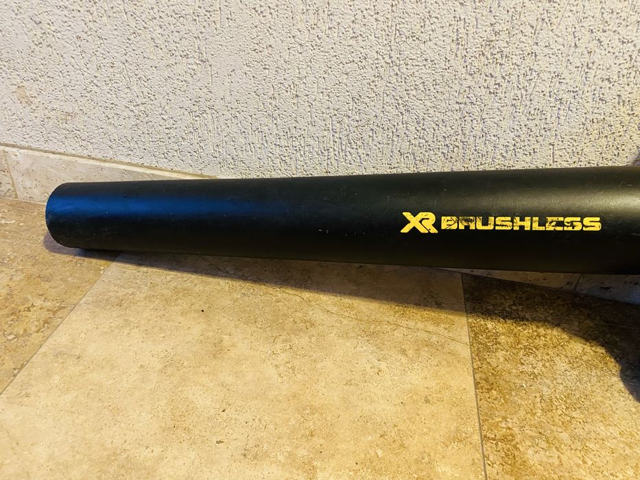 Dewalt duflanta frunze DCM 562