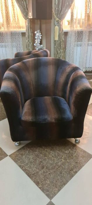 Кресло велюровое