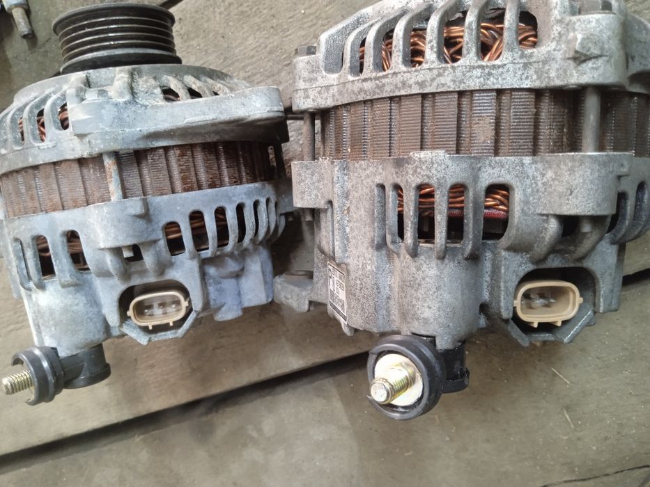 Генераторы на субару  3х контактный