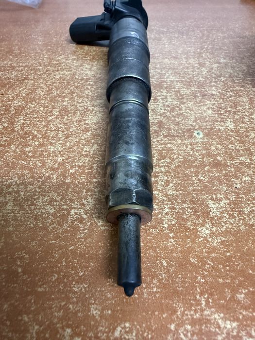 Дюза за БМВ BOSCH 7 796 042