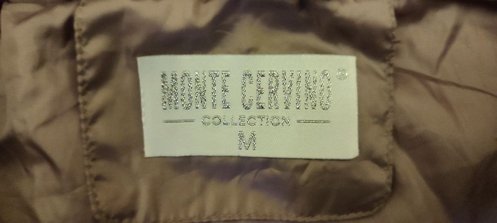 Haina / geaca fâș dama , cambrata , mărimea M 38 - 40