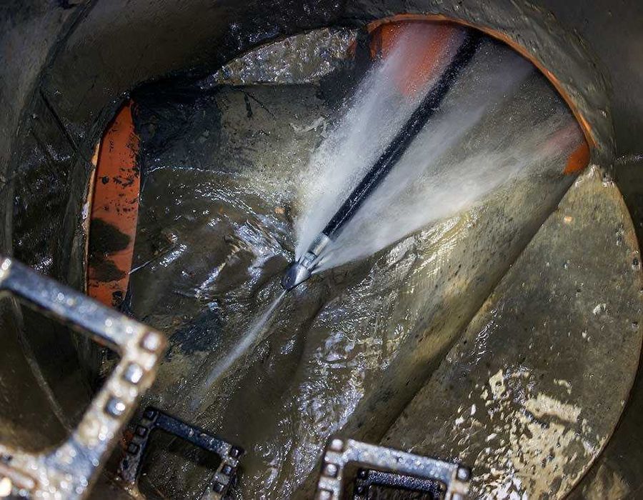 Прочистка канализации и труб - качественная и оперативная!