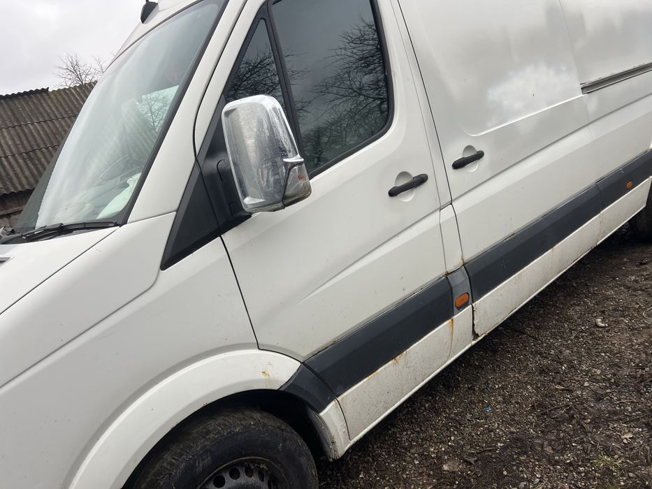 Bara fata! Capota motor vw crafter 2,5 tdi