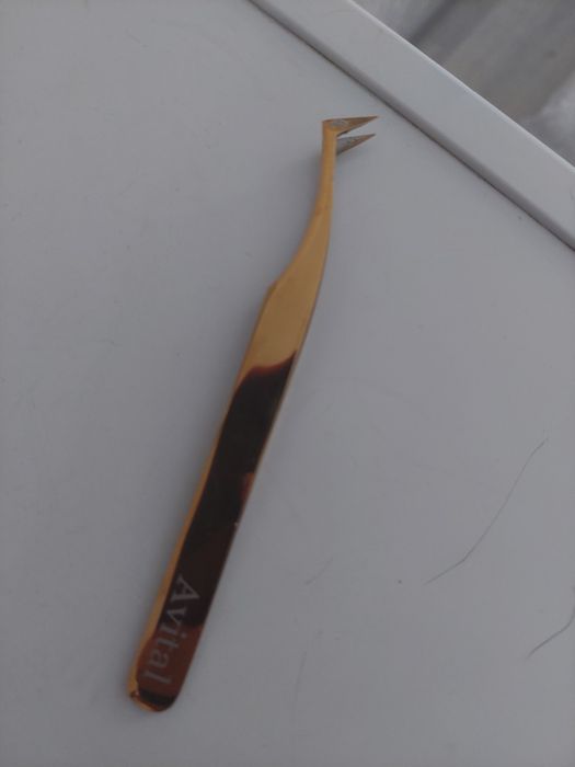 Продам пинцет для наращивание ресниц