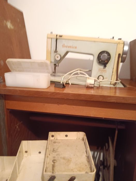 Vand masina de cusut Veronica vintage