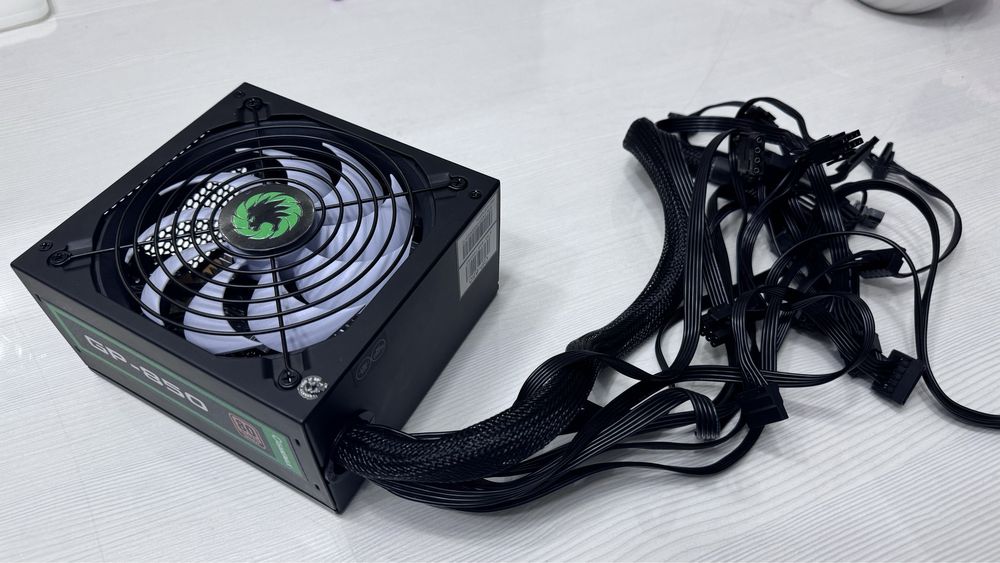 Блок питания Game Max 850 W