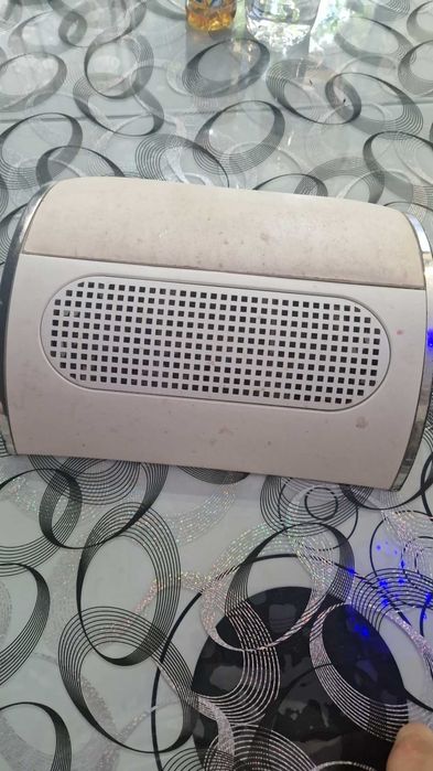 Прахоуловител за маникюр