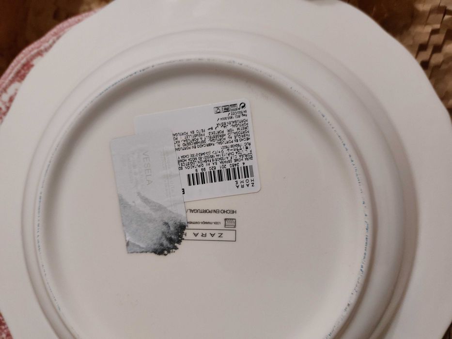 Set farfurii English Home (4 mari+4 intinse+3 boluri) made in Portugal