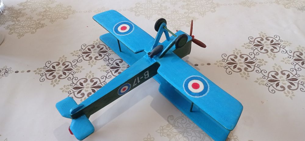 Биплан деревянная игрушка