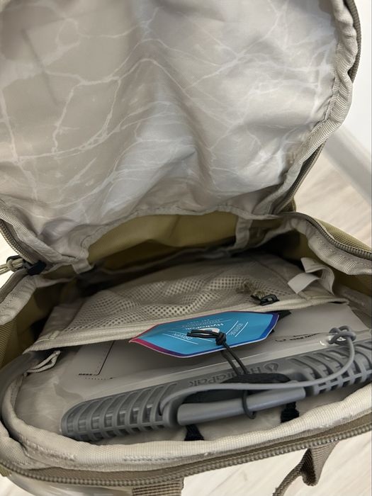 Rucsac Thule AllTrail 10L cu hidratare HydraPak 2.5L – NOU, cu etichete