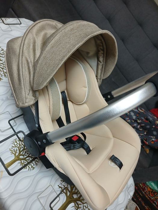 Продаю автолюльку