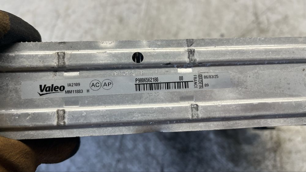 Citroen Jumpy 18- радиатор на интеркулер