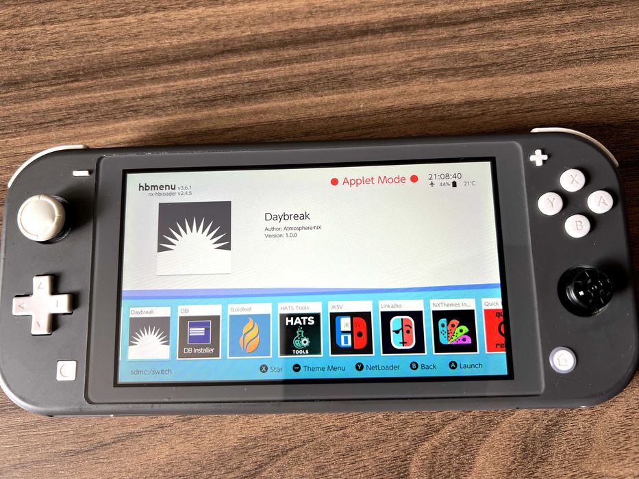 Nintendo switch lite grey + 128gb sd card