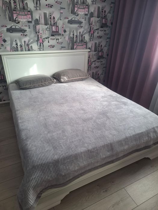 Красивая двуспальная кровать 160×200 — 80 000 ₸