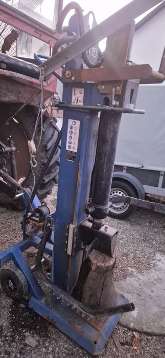 Crapător lemne hidraulic ,electric (crepator, despicator) 18  tone