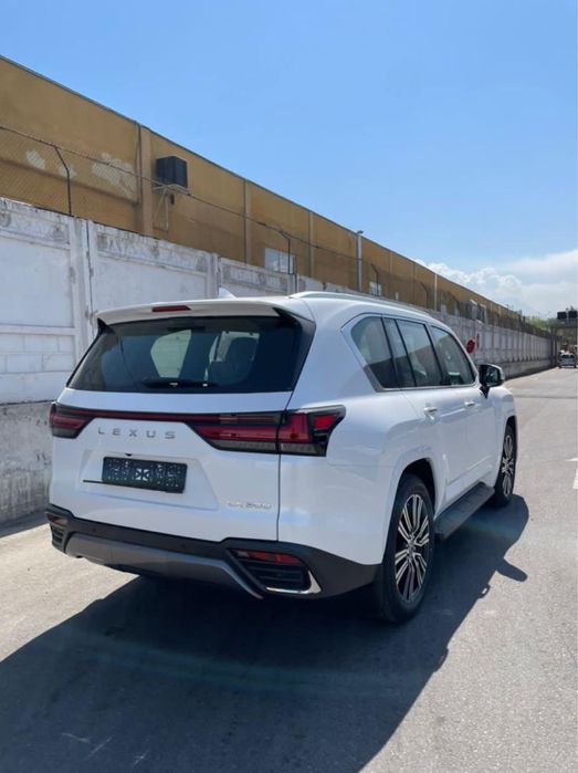 Lexus LX 600 Luxury 2026/01