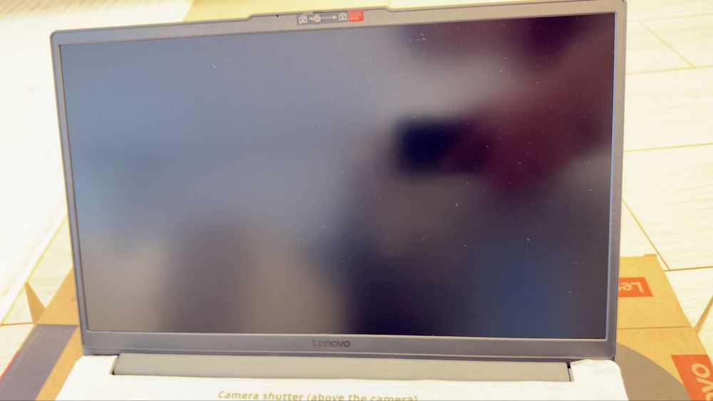 Lenovo LOQ 15ARP10E NOU | Ryzen 7 | RTX 3050 | 16GB RAM | 1TB SSD |