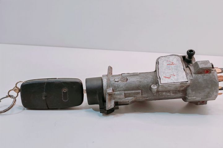 Contact Pornire  cu Cheie 4B0905851C Volkswagen VW Passat B5.5 (facel