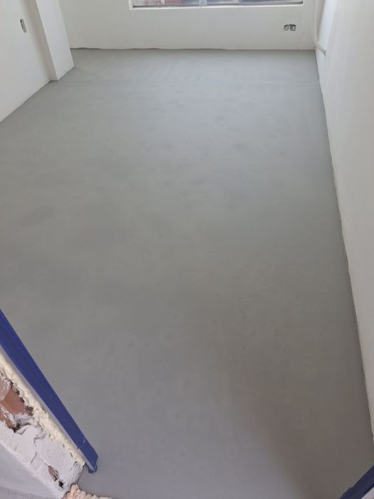 Саморазливна замазка