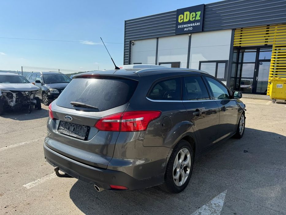Dezmembrez Ford focus 3 facelift 2016 break gri 2.0 tdci T7DB cutie powershift volan stanga