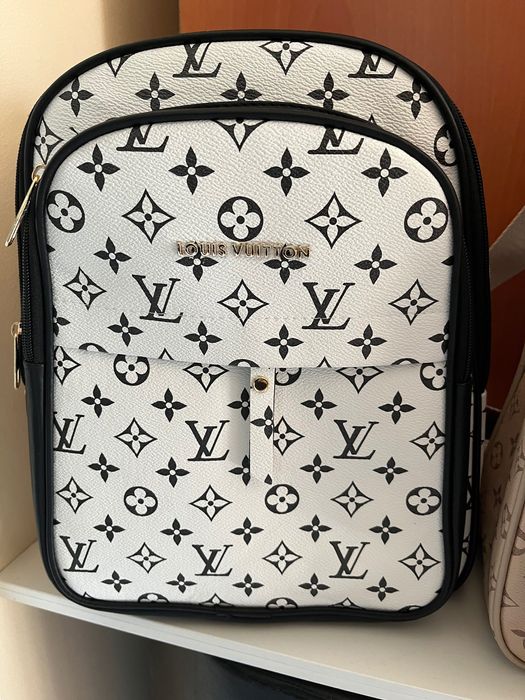 Раници.                .